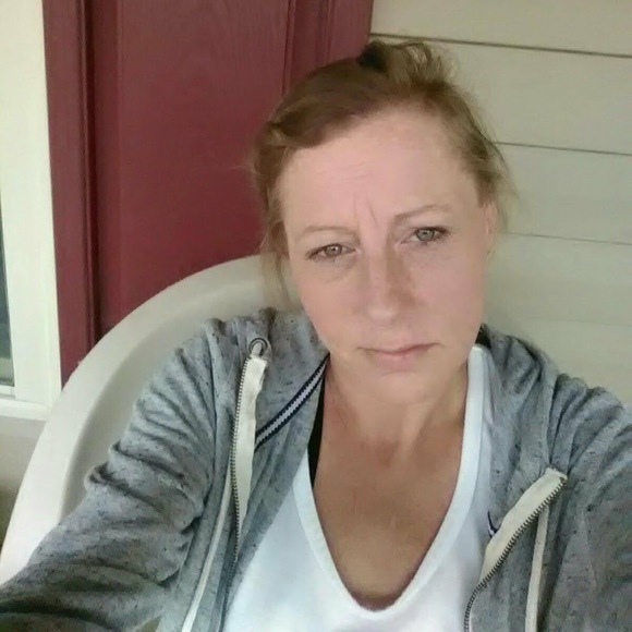 Meet your Posher, Crystal - Picture 1 of 1